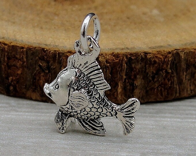 Tropical Fish Charm, Silver Fish Charm for Necklace or Bracelet, Goldfish Charm, Aquarium Charm, Pet Fish Charm, Fishing Charm, Fish Jewelry