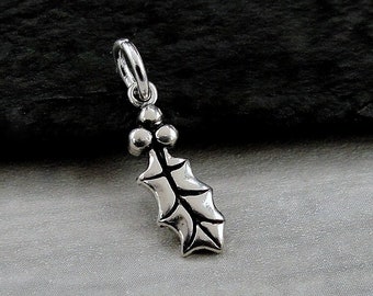 925 Sterling Silver Holly Leaf Charm, Holly Berries Charm, Silver Holly Leaves Charm, Christmas Winterberry Charm, Holly Berry Jewelry