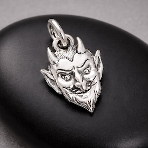 Silver Devil Charm, Devil Face Charm, Satan Charm, Satanic Charm, Evil Charm, Halloween Charm, Lucifer Charm, Beelzebub Charm