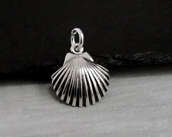 Scallop Seashell Charm, 925 Sterling Silver Seashell Pendant, Bracelet Charm, Necklace Charm, Ocean Beach Jewelry