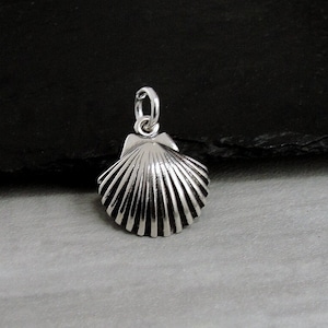 Scallop Seashell Charm, 925 Sterling Silver Seashell Pendant, Bracelet Charm, Necklace Charm, Ocean Beach Jewelry