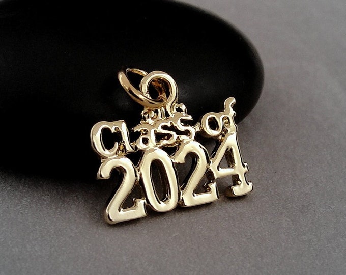 Class of 2024 Charm, Graduation Charm, Gold Class of 2024 Charm, 2024 Graduation Pendant, Graduation Gift, Graduation Jewelry