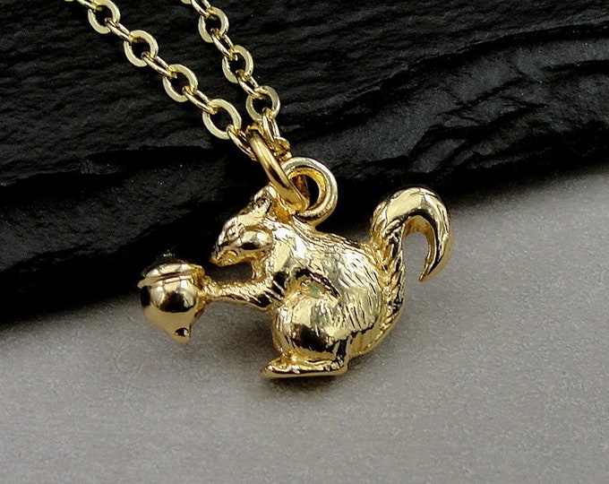 Squirrel Necklace, Gold Squirrel Charm Necklace, Gold Squirrel Pendant, Squirrel Jewelry, Nature Necklace, Squirrel Lover Gift Jewelry