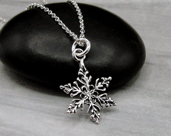 925 Sterling Silver Snowflake Necklace, Snowflake Charm, Winter Charm Necklace, Christmas Necklace, Christmas Charm, Winter Blizzard Jewelry
