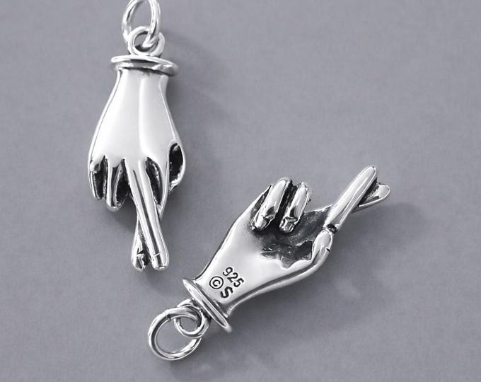 Fingers Crossed Charm, 925 Sterling Silver Keep your Fingers Crossed Charm for Necklace or Bracelet, Prayer Pendant, Good Luck Gift