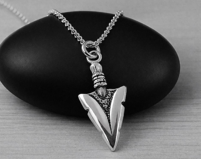 925 Sterling Silver Arrowhead Necklace, Tribal Arrow Charm, Southwestern Pendant Necklace, Native American Jewelry