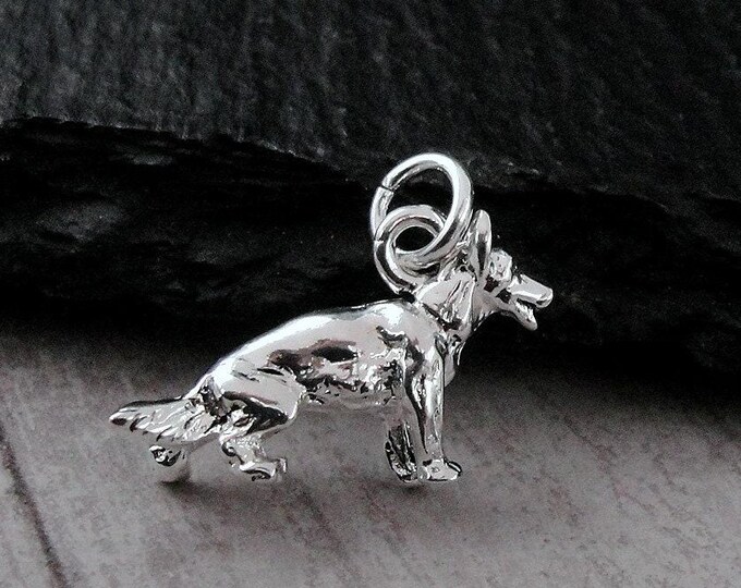 German Shepherd Charm, Silver K-9 Dog Charm for Necklace or Bracelet, German Shepherd Necklace, 3D German Shepherd Pendant, Dog Lover Gift