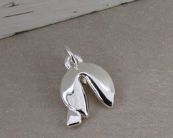 Fortune Cookie Charm, Silver Chinese Fortune Cookie Charm for Necklace or Bracelet, Good Luck Charm, Good Luck Gift, Fortune Cookie Jewelry