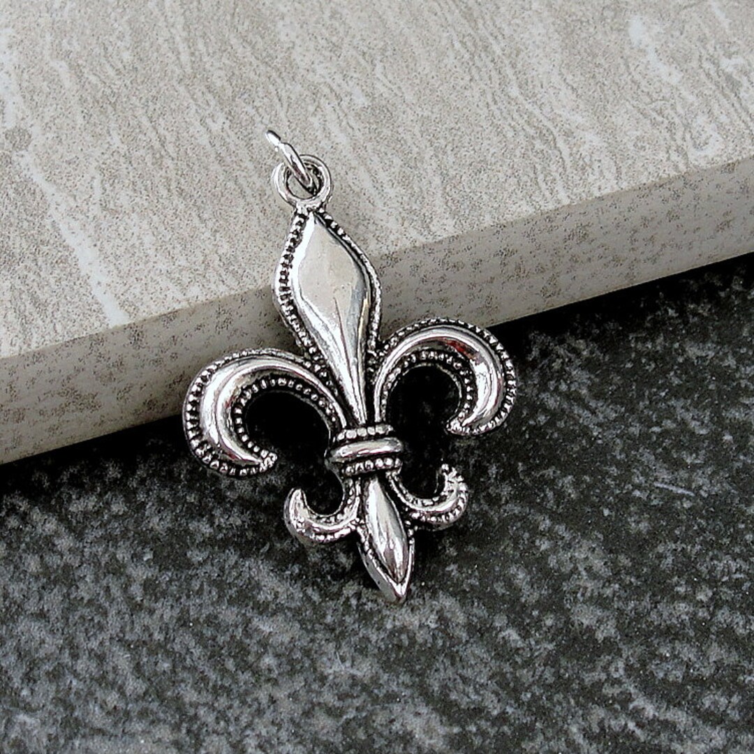 Fleur De Lis Charm, Silver Fleur De Lys Charm for Necklace or Bracelet ...