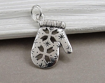 Silver Mitten Charm, Winter Mittens Charm, Glove Charm, Snowflake Mitten Necklace Charm, Bracelet Charm, Christmas Jewelry
