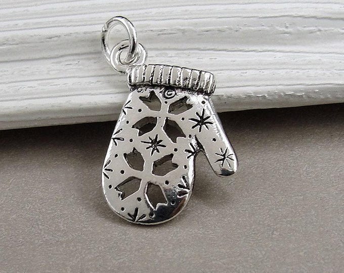 Silver Mitten Charm, Winter Mittens Charm, Glove Charm, Snowflake Mitten Necklace Charm, Bracelet Charm, Christmas Jewelry