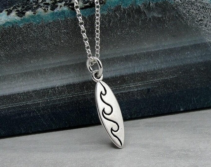 925 Sterling Silver Surfboard Necklace, Surfer Charm Necklace, Surfer Charm Necklace, Surfer Gift, Silver Ocean and Beach Jewelry