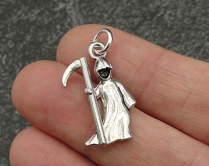 Grim Reaper Charm, Silver Grim Reaper Necklace Charm, Halloween Charm, Angel of Death Charm, Soul Reaper Charm, Grim Reaper Jewelry Gift