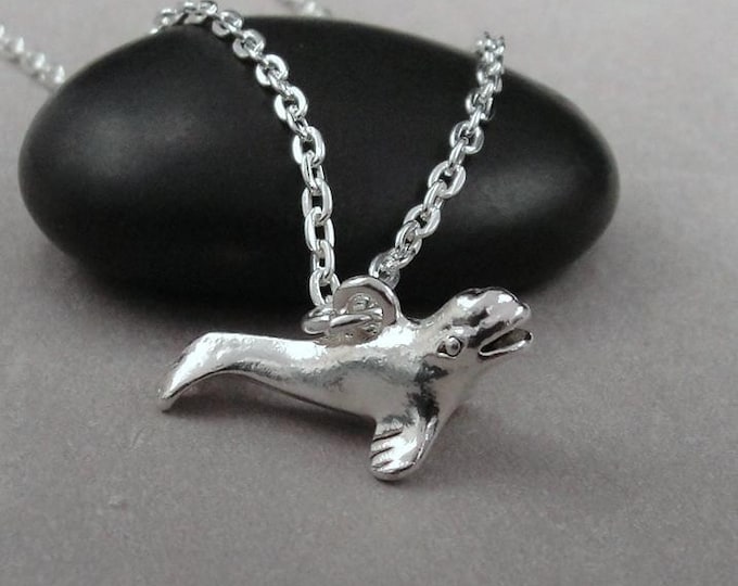 Silver Beluga Whale Necklace, 3D Whale Charm Necklace, 3D Whale Charm, Ocean Charm, Sea Life Charm, Whale Themed Jewelry, Whale Gift