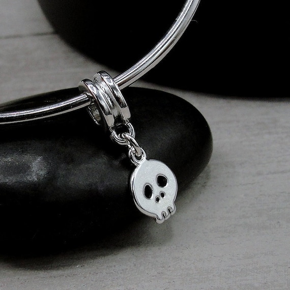 Silber Totenkopf Anhänger, Kleiner Totenkopf Anhänger, Skelett Charm,  Halloween Charm, Armband Charm, Große Loch Perle, Große Loch Perle - .de