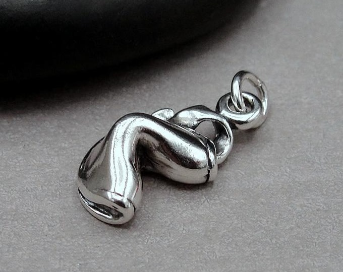 925 Sterling Silver Fortune Cookie Charm, 3D Chinese Fortune Cookie Pendant, Chinese Food Charm, Fortune Teller Charm, Good Luck Charm