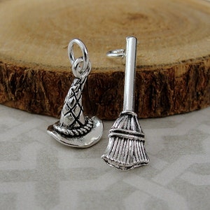 Chapeau de sorcière et charme de balai, charmes d’Halloween en argent pour collier ou bracelet, charme de chapeau de sorcière, charme de balai de sorcière, charme de sorcière sur balai