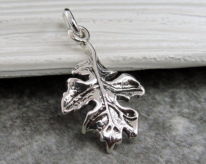 Oak Leaf Charm, 925 Sterling Silver Oak Leaf Charm, Oak Leaf Pendant, Oak Leaf Necklace, Fall Charm, Autumn Charm, Tree Charm, Nature Charm