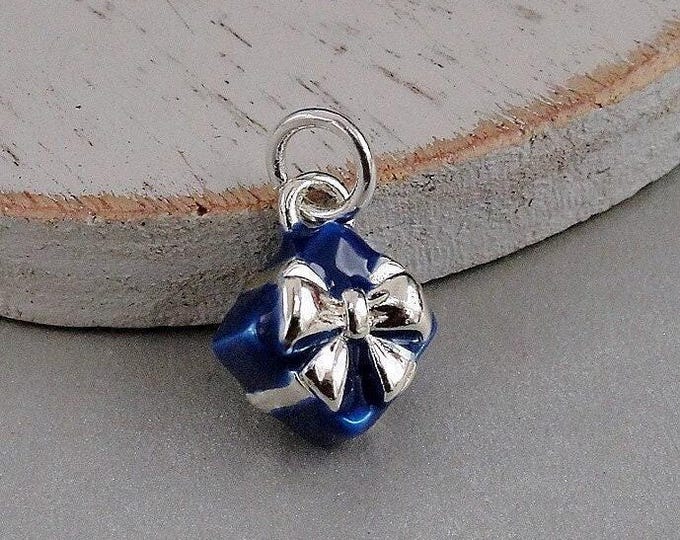 Wrapped Present Charm, Silver and Blue Wrapped Gift Charm for Necklace or Bracelet, Christmas Present Charm, 3D Christmas Charm