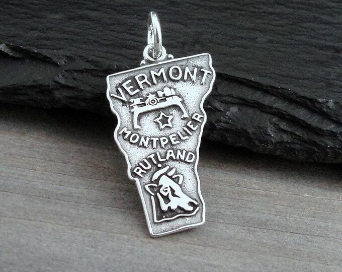 Vermont Charm, Sterling Silver Vermont Necklace Charm, State of Vermont Charm, Vermont Souvenir, Vermont Trip Memento, Vermont Gift Jewelry
