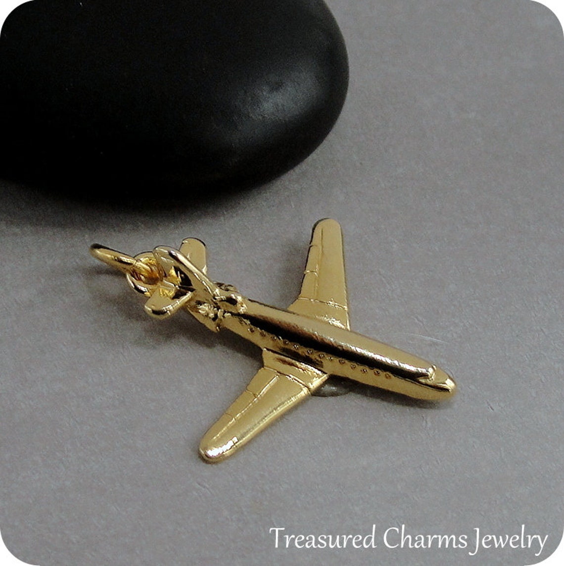 thumbnail image 2 of Silver Airplane Jet Plane Travel Charm Pendant – Pewter, New Without Tags 2 of 2