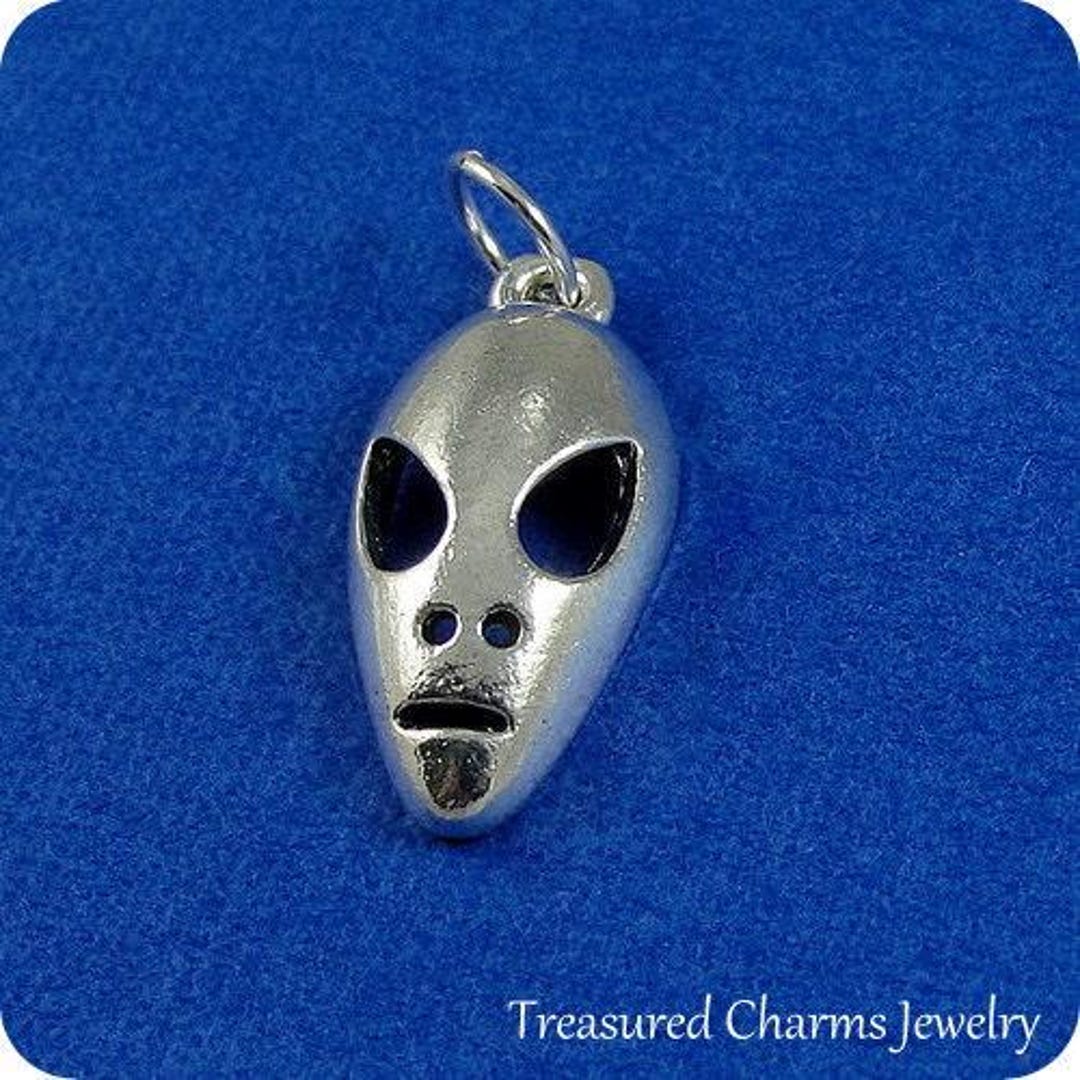 Alien Charm - Silver Plated Alien Charm for Necklace or Bracelet - Etsy