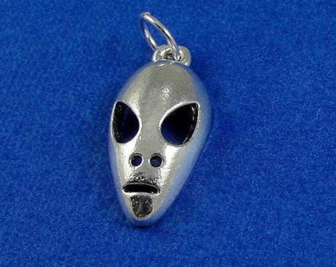Alien Charm - Silver Plated Alien Charm for Necklace or Bracelet