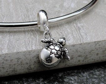 Sterling Silver Baby Sea Turtle Dangle Bead Charm, Sea Turtle Charm, Hatching Turtle Charm, Bracelet Charm, Large Hole Bead, Big Hole Bead