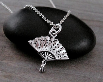925 Sterling Silver Victorian Fan Necklace, Hand Fan Charm Necklace, Victorian Lady Necklace, Ladies Hand Fan Gift Jewelry