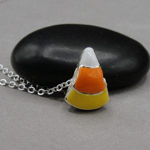 Candy Corn Necklace, Halloween Necklace, Candy Corn Charm, Halloween Bead Charm, Halloween Candy, 3D Candy Corn Bead on a Silver Cable Chain