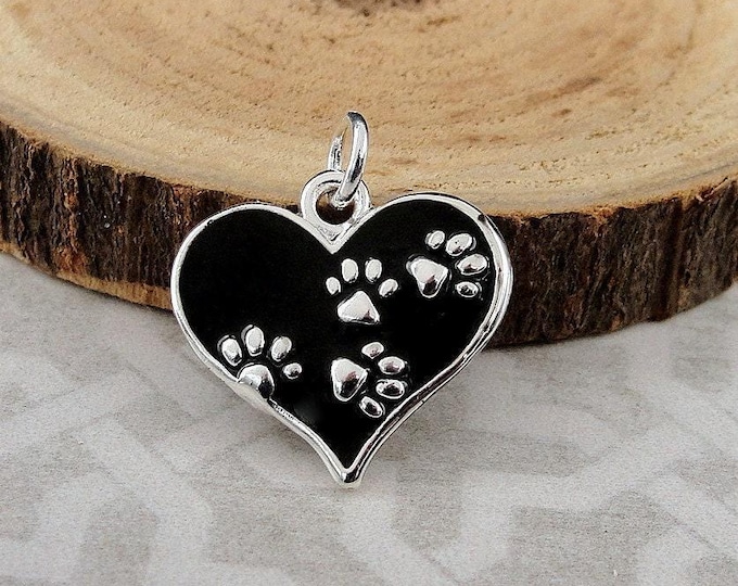 Silver Heart Paw Prints Charm, Paw Prints Necklace Charm, Paw Prints Bracelet Charm, Cat Lover Charm, Paw Prints Pendant, Cat Lover Gift