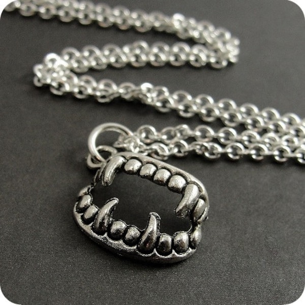 Collier De Crocs de Vampire, Charme de Dents de Vampire en Argent sur une Chaîne de Câble En Argent