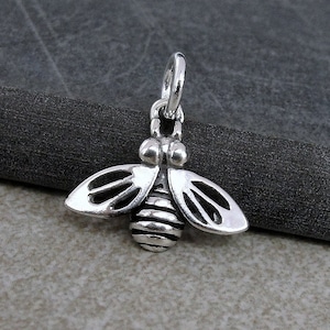 Honey Bee Charm, 925 Sterling Silver Bumble Bee Necklace Charm, Tiny Bee Charm, Bumblebee Charm, Insect Charm, Honey Bee Gift Jewelry
