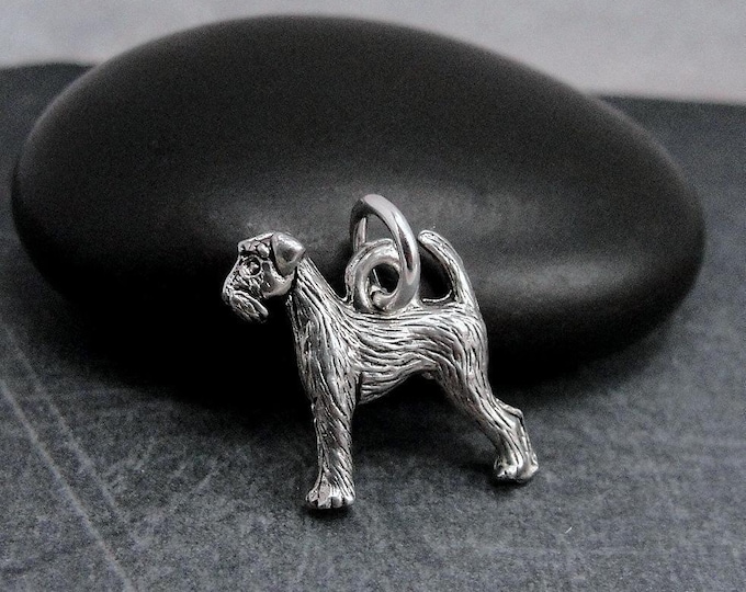 Airedale Terrier Charm, Silver Airedale Terrier Necklace Charm, Welsh Terrier Charm, Puppy Dog Charm, Airedale Terrier Gift