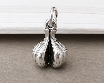 Silver 3D Garlic Bulb Charm, Garlic Clove Pendant, Vampire Protection Charm, Food Jewelry, Garlic Lover Gift