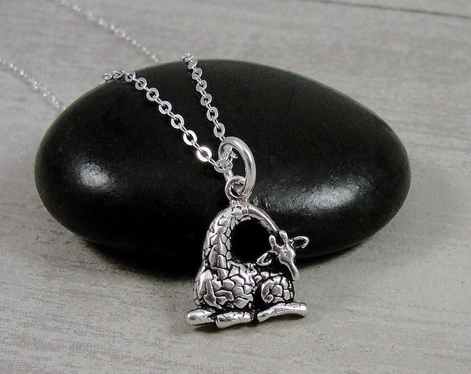 Giraffe Necklace, 925 Sterling Silver Giraffe Charm on a Silver Cable Chain, Safari Zoo Necklace, Giraffe Gift, Giraffe Jewelry