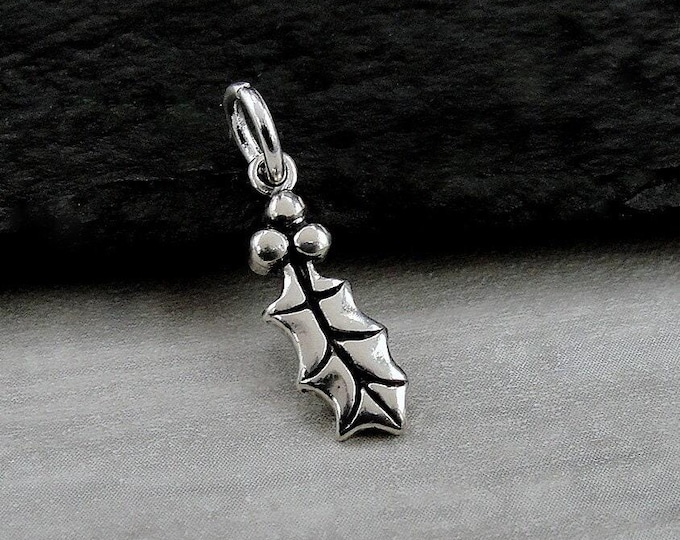 925 Sterling Silver Holly Leaf Charm, Holly Berries Charm, Silver Holly Leaves Charm, Christmas Winterberry Charm, Holly Berry Jewelry