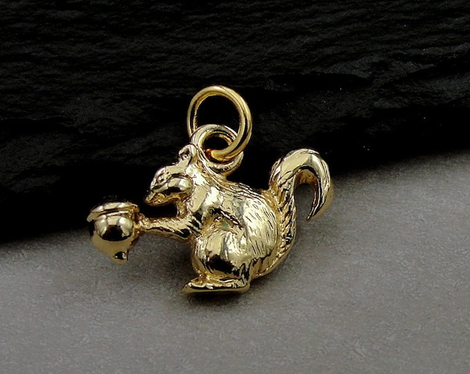 Squirrel Charm, Gold Squirrel Charm for Necklace or Bracelet, Squirrel Lover Gift, Nature Wildlife Charm, Critter Rodent Charm Jewelry