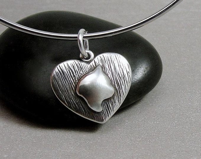 Sterling Silver Heart Shaped Cat Charm, Kitty Cat Silhouette Pendant, Cat with Heart Charm, Bracelet Charm, Necklace Charm, Cat Lover Gift