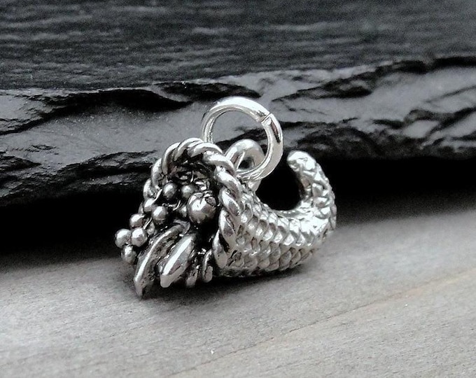 Silver Cornucopia Charm, 3D Horn of Plenty Charm, Thankgiving Charm, Harvest Charm, Cornucopia Pendant, Autumn Charm, Thanksgiving Jewelry