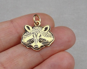 Raccoon Charm, Gold Raccoon Charm for Necklace or Bracelet, Trash Panda Charm, Raccoon Pendant, Raccoon Themed Jewelry, Raccoon Lover Gift