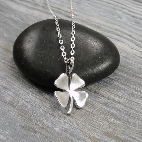 Four Leaf Clover Lucky Pendant Necklace With Shiny Chain - Kiola Designs