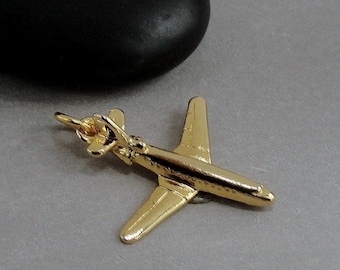 Gold Airplane Charm, Airplane Pendant, Jet Charm, Traveler Charm, Aviation Charm, Airplane Jewelry, Flight Attendant Gift