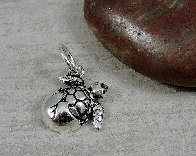 Sterling Silver Baby Sea Turtle Charm, Baby Turtle Charm, Hatching Turtle Charm, Bracelet Charm, Necklace Charm, Sea Turtle Jewelry