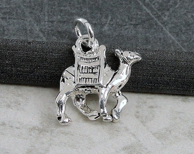 Camel Charm, Silver 3D Camel Charm for Necklace or Bracelet, Desert Charm, Camel Pendant, Camel Gift, Camel Jewelry