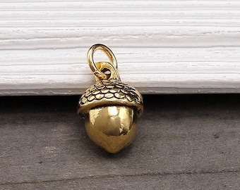 Gold Acorn Charm, Acorn Pendant, Acorn Jewelry, 3D Acorn Charm for Necklace or Bracelet, Fall Jewelry, Autumn Charm, Nature Charm