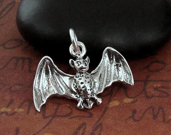 Bat Charm, Sterling Silver 3D Spooky Bat Charm for Necklace or Bracelet, Halloween Charm, Bat Pendant, 925 Bat Pendant, Halloween Jewelry