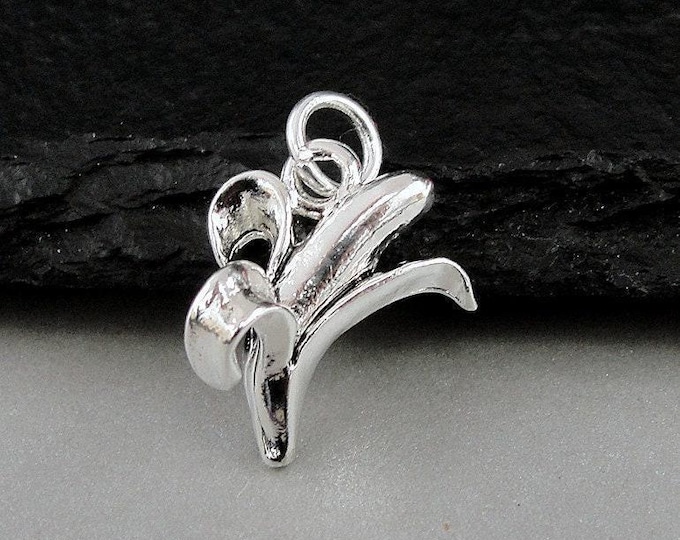 Banana Charm, Silver Plated Banana Charm for Necklace or Bracelet, 3D Banana Charm, Fruit Charm, Food Charm, Banana Gift, Banana Jewelry