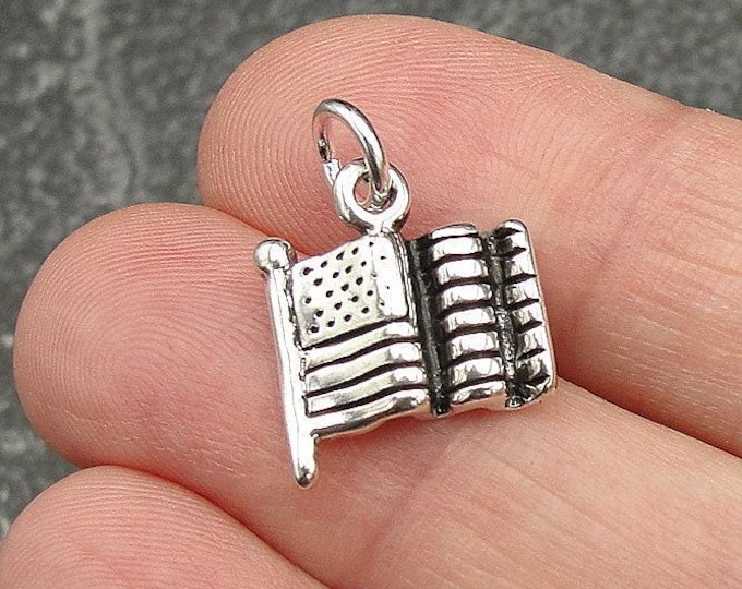 American Flag Charm, 925 Sterling Silver USA Flag Charm for Necklace or Bracelet, Patriotic Charm, USA Charm, American Flag Gift Jewelry