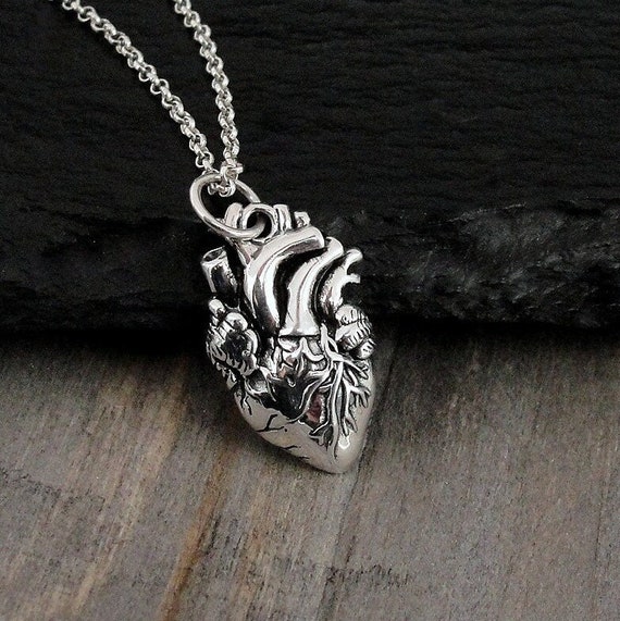 HUMAN MADE FIVE HEART NECKLACE 
